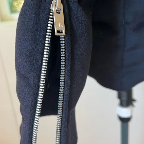 BNWT Moose Knuckles Westmore Wool-blend Down Jacket - Picture 5 of 16